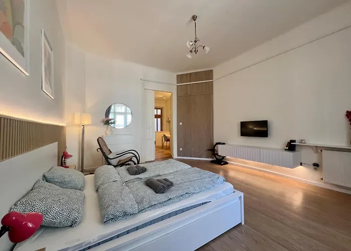 Minimalistic & In Heart Street Budapest