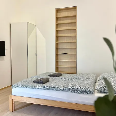 Minimalistic & In Heart Street Lägenhet Budapest