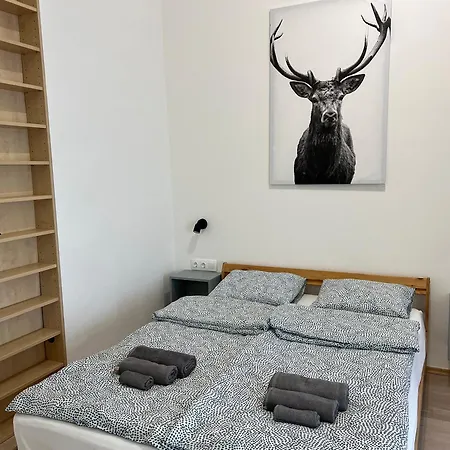 Minimalistic & In Heart Street Lägenhet Budapest